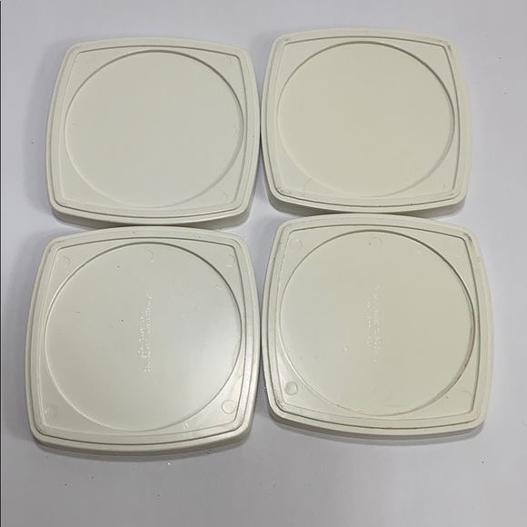 Vintage Hallmark Christmas Wreath Holiday Coasters - Picture 3 of 3